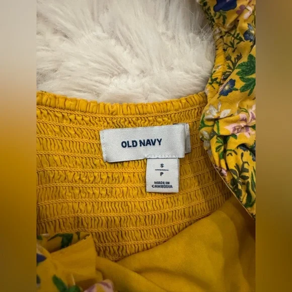 Floral Yellow Dress with Ruffled Sleeves - Picture 4 of 6